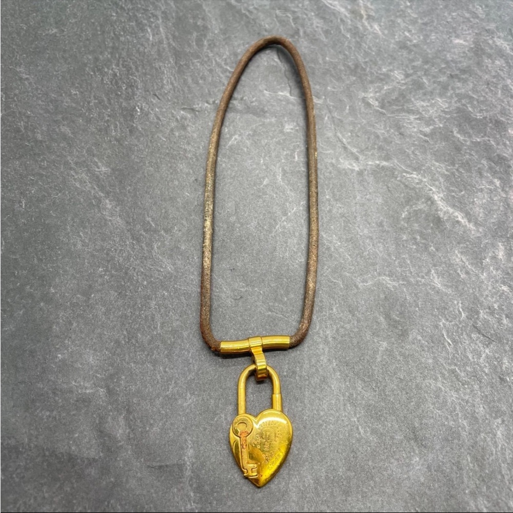HERMES 2004 Necklace Cadena Padlock Charm La Fantaisie Heart Viviride Gold VTG - Picture 6 of 12